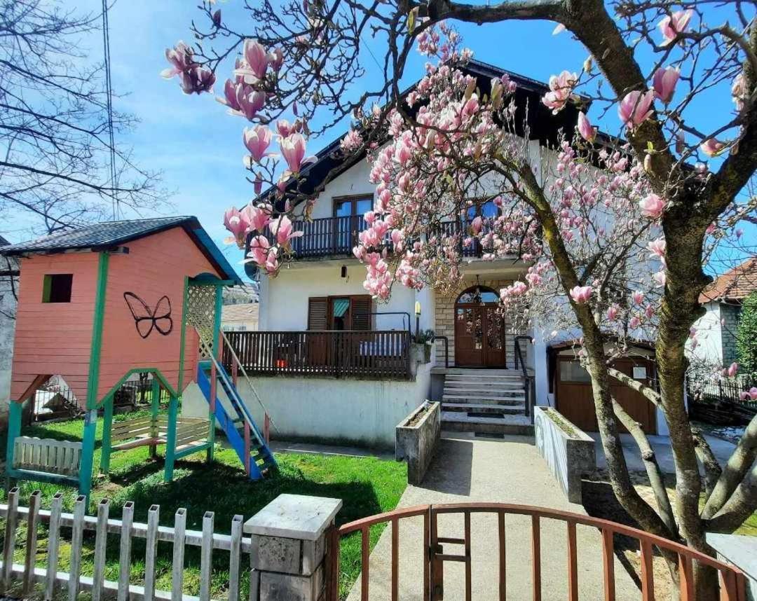 Апартаменты Old Town House Никшич Экстерьер фото
